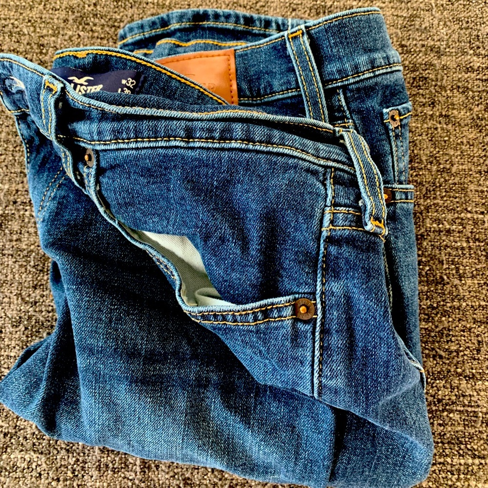 2 Men’s Hollister Skinny Jeans